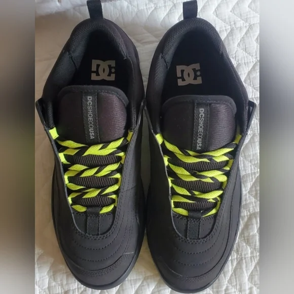 DC Williams Slims W/Lite Reflective Heel, Absolutely Like New Condition! Mens 10 - Picture 8 of 11